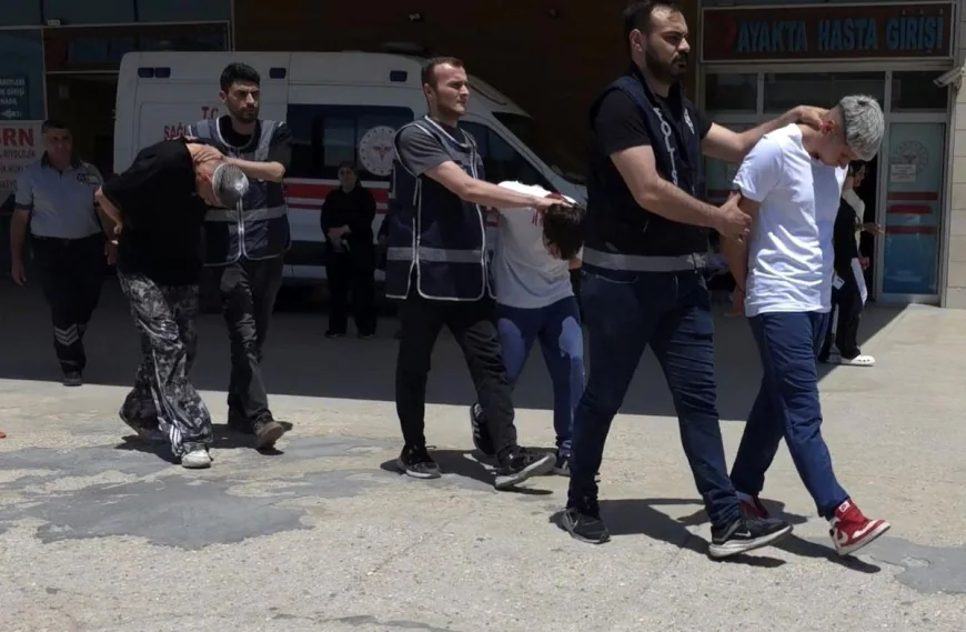 Bursa’da Park Dehşeti! 10 Kişiyi Yaralayan Saldırganlardan İlk İfade